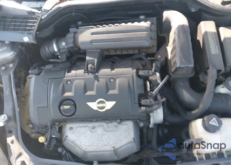 2010 Mini Cooper из США, поврежденный, VIN WMWML3C53ATX37918